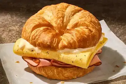 Ham Croissant Benny (1)